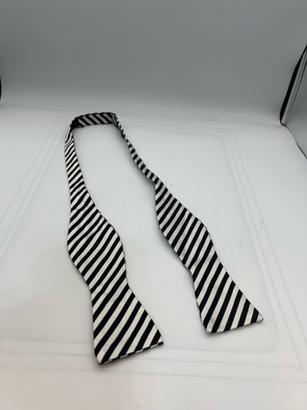 100% Silk Black White Striped Self Tie Bow Tie Classic Formal Adjustable